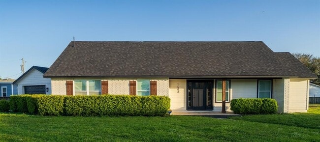 property at 1402 Bayou Shore Dr