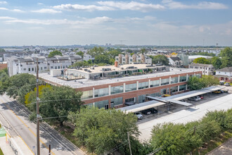 Live Oak Lofts in Houston, TX - Foto de edificio - Building Photo