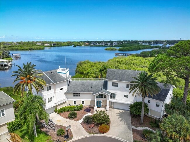 763 Jacqueline Ln in Palm Harbor, FL - Building Photo - Building Photo