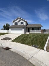 4519 Catalonia Dr in Pasco, WA - Building Photo - Building Photo
