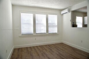 501 SW 6th Ct in Miami, FL - Building Photo
