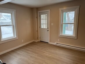 8 New St in Plattsburgh, NY - Building Photo - Building Photo