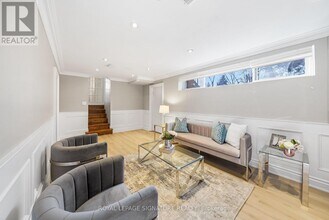 217 Altamira Rd in Richmond Hill, ON - Building Photo - Building Photo