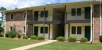 611 Vanity Fair Ave in Butler, AL - Building Photo