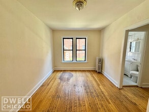 2706 N Spaulding Ave, Unit S in Chicago, IL - Building Photo - Building Photo