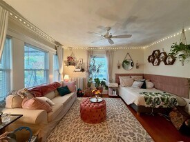 134 N Union St, Unit 1 in Arlington, MA - Building Photo