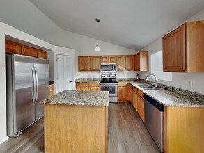 14592 E 52nd Ave in Denver, CO - Building Photo - Building Photo