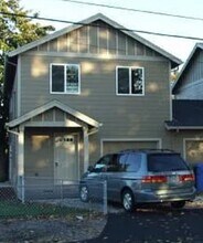 1988 Evergreen Ave NE in Salem, OR - Building Photo - Building Photo