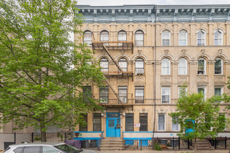 139 Hull St in Brooklyn, NY - Building Photo - Building Photo