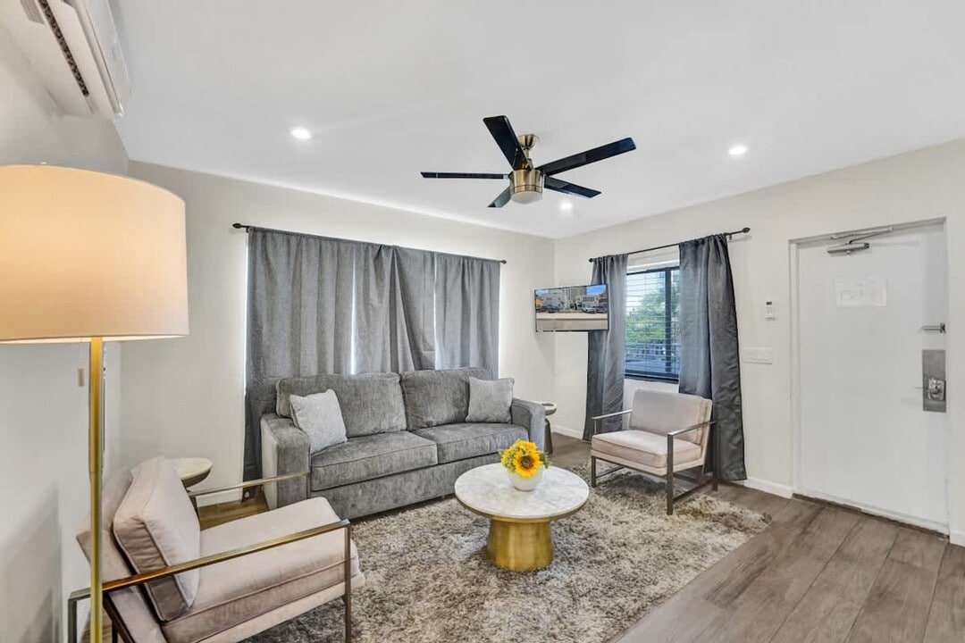 3020 Seville St, Unit SI ID1503974P in Fort Lauderdale, FL - Building Photo