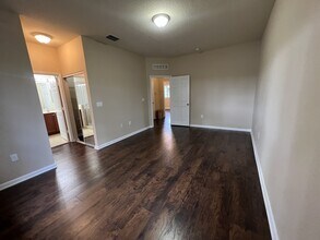 3222 NW 31st Terrace in Oakland Park, FL - Building Photo - Building Photo