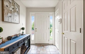 5554 Jowett Ct in Alexandria, VA - Building Photo - Building Photo