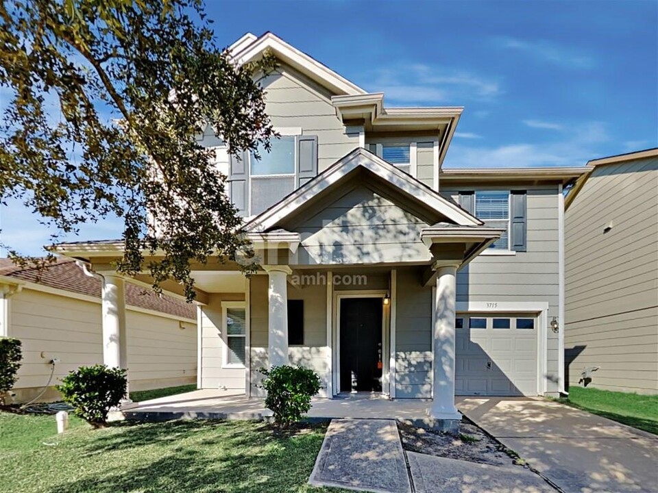 3715 Jewel Point Dr in Spring, TX - Building Photo