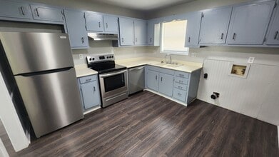 1325 Stevens Ave NE in Huntsville, AL - Building Photo - Building Photo