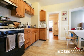 16 Fuller St, Unit 1 in Brookline, MA - Foto de edificio - Building Photo