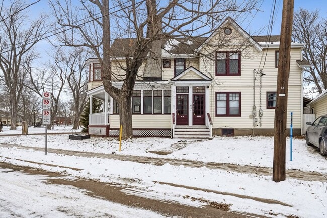 property at 71 Williams St