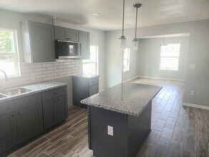 4702 Marietta Ln in Houston, TX - Building Photo - Building Photo