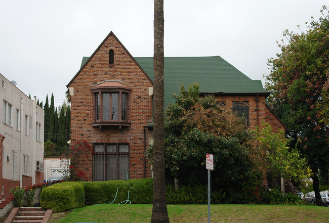 5031 Franklin Ave in Los Angeles, CA - Building Photo - Building Photo