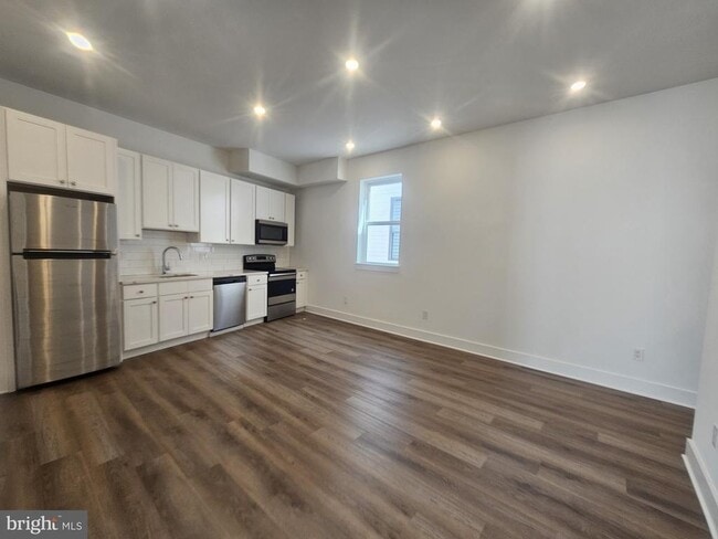 6202-4 Germantown Ave in Philadelphia, PA - Building Photo - Building Photo