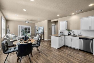 20489 Bard Ct in Bend, OR - Building Photo - Building Photo