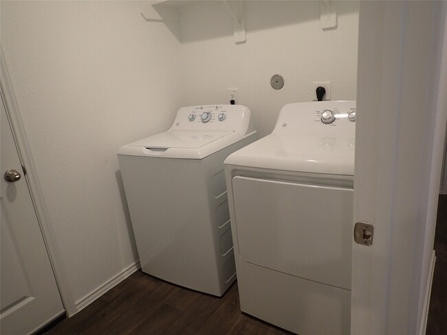 property at 14986 Cypress Holw Dr