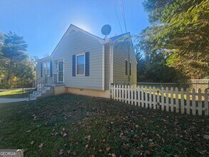 68 Fourth St Ext in Newnan, GA - Building Photo - Building Photo