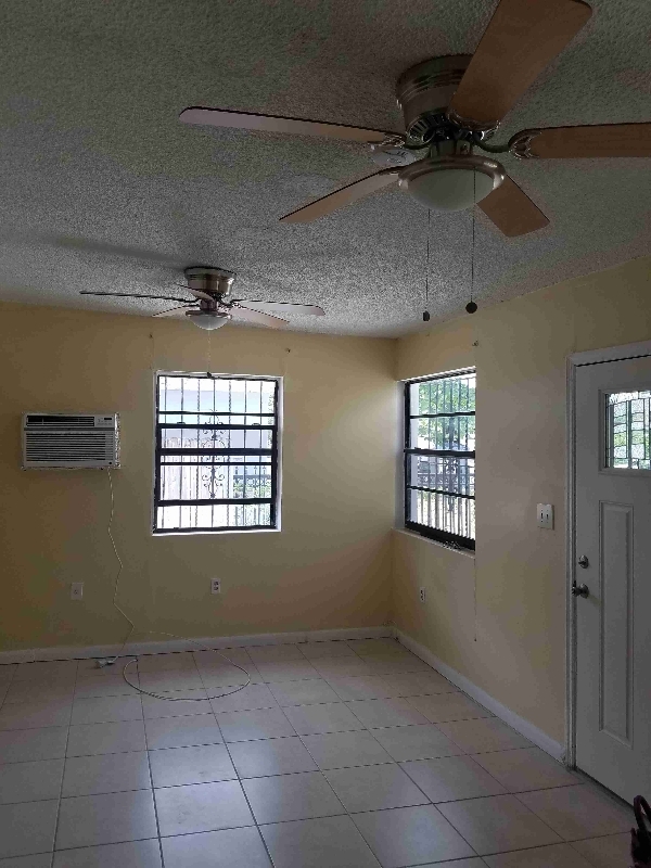 540 NW 116th St in Miami, FL - Building Photo - Building Photo