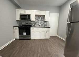 210 Horton St in Philadelphia, PA - Building Photo - Building Photo