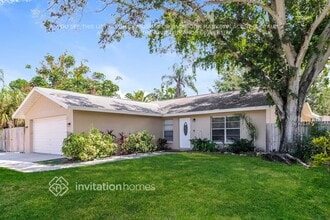 890 16th St in Palm Harbor, FL - Building Photo - Building Photo