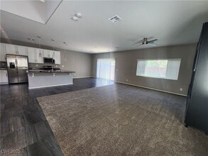 9683 Avignon Ct in Las Vegas, NV - Building Photo - Building Photo