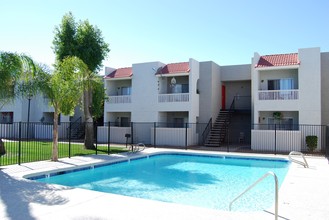 Sunset Terrace in Glendale, AZ - Building Photo - Building Photo