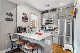 1580 Tremont St in Boston, MA - Building Photo