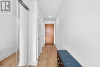170 Chiltern Hill Rd in Toronto, ON - Building Photo - Building Photo