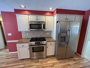 14 Stony Brook Ln in Middleton, MA - Building Photo - Building Photo