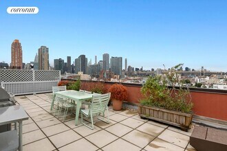1063-63 Jackson Ave in Queens, NY - Building Photo - Building Photo