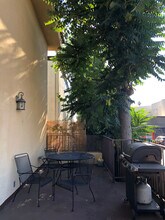 431 Burchett St, Unit 3 in Glendale, CA - Foto de edificio - Building Photo