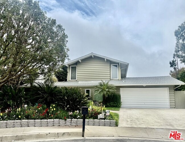 property at 13778 Raywood Dr