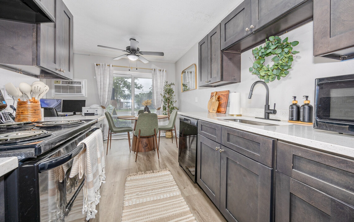 Heather Glen Townhomes in Columbus, OH - Foto de edificio