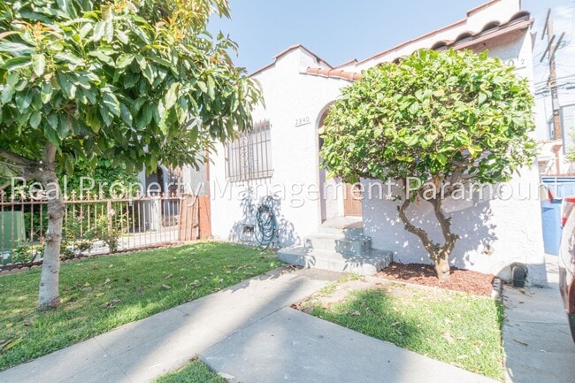property at 2840 S Mansfield Ave