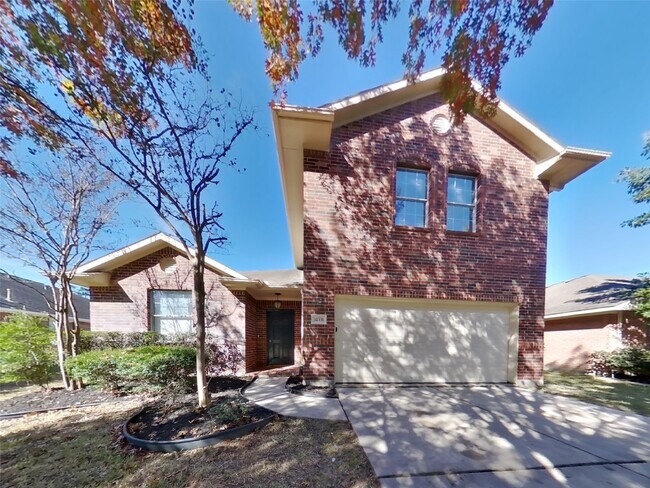 property at 32331 Hunter Park Ct