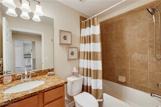 17950 Bonita National Blvd in Bonita Springs, FL - Foto de edificio - Building Photo
