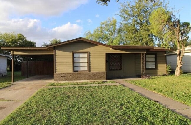 property at 706 E Polk Ave