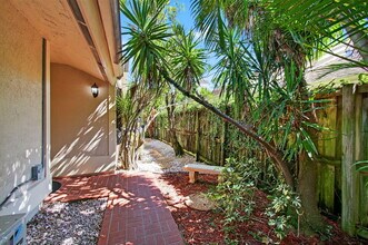 7745 Stanway Pl in Boca Raton, FL - Building Photo - Building Photo