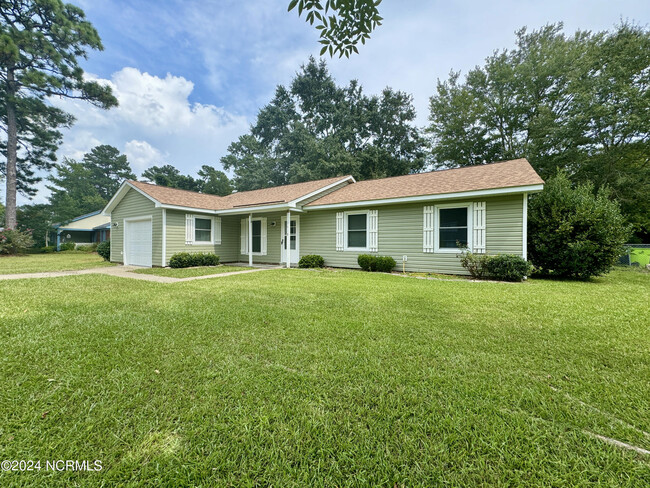 1610 RaceTrack Rd in New Bern, NC - Building Photo - Building Photo