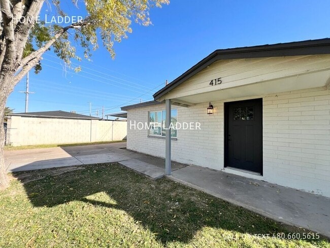 415 S Lesueur in Mesa, AZ - Building Photo - Building Photo