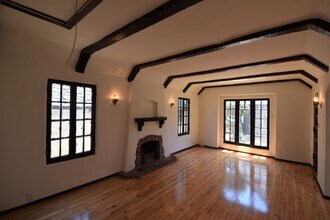 2906 Griffith Park Blvd-Unit -2910 in Los Angeles, CA - Building Photo - Building Photo