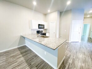 2108 Avenue J - A Ave in Lubbock, TX - Building Photo - Building Photo