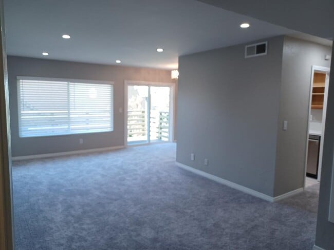 1440 Lambert W Rd, Unit 230 in La Habra, CA - Building Photo - Building Photo