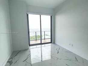 16385 Biscayne Blvd, Unit PH3 in Aventura, FL - Building Photo - Building Photo