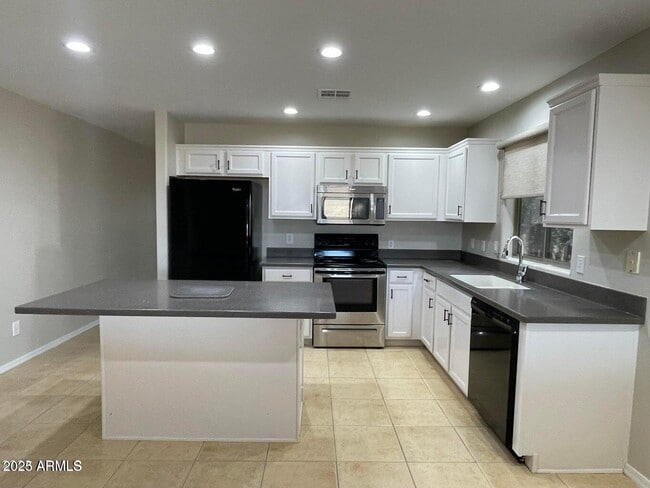 6942 E San Tan Way in Florence, AZ - Building Photo - Building Photo